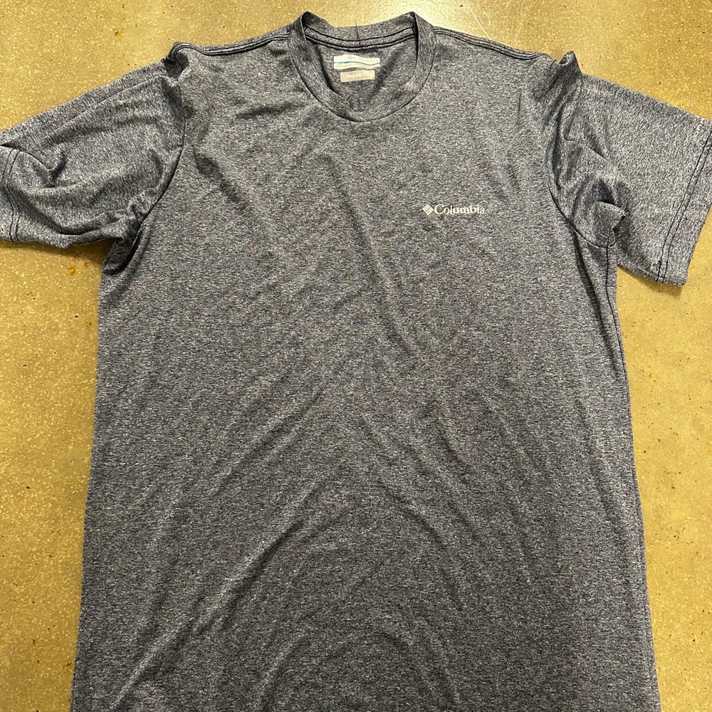 Mens Columbia athletic tee